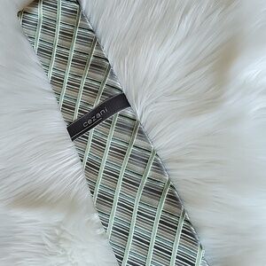 NWT Cezani Gray Silk Tie